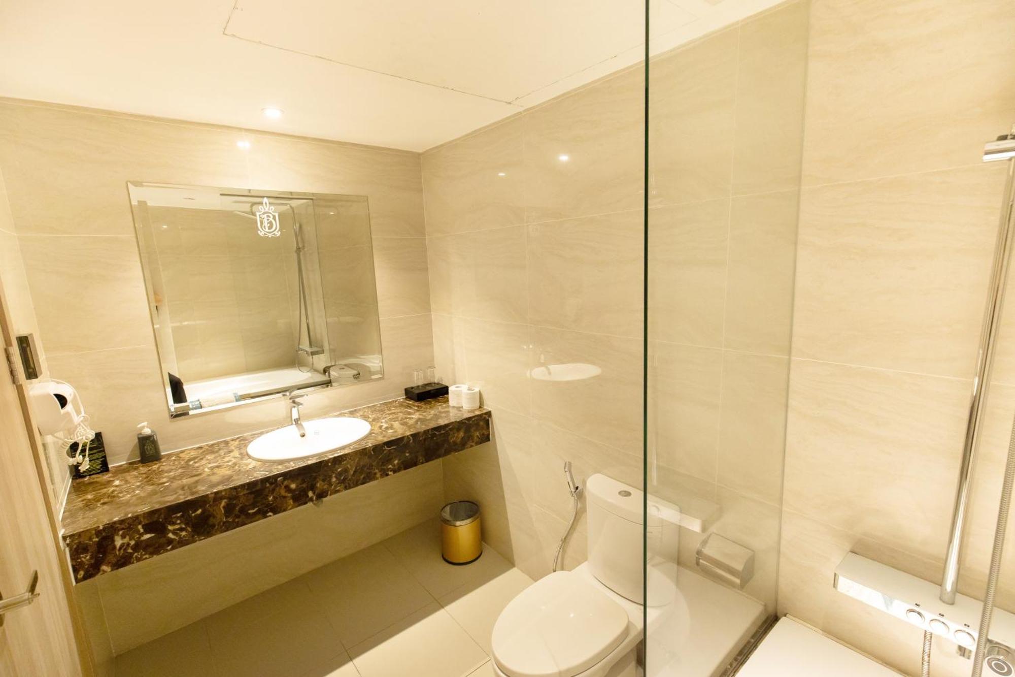 Nicecy Suite Hotel & Spa Ho Chi Minh City Exterior photo
