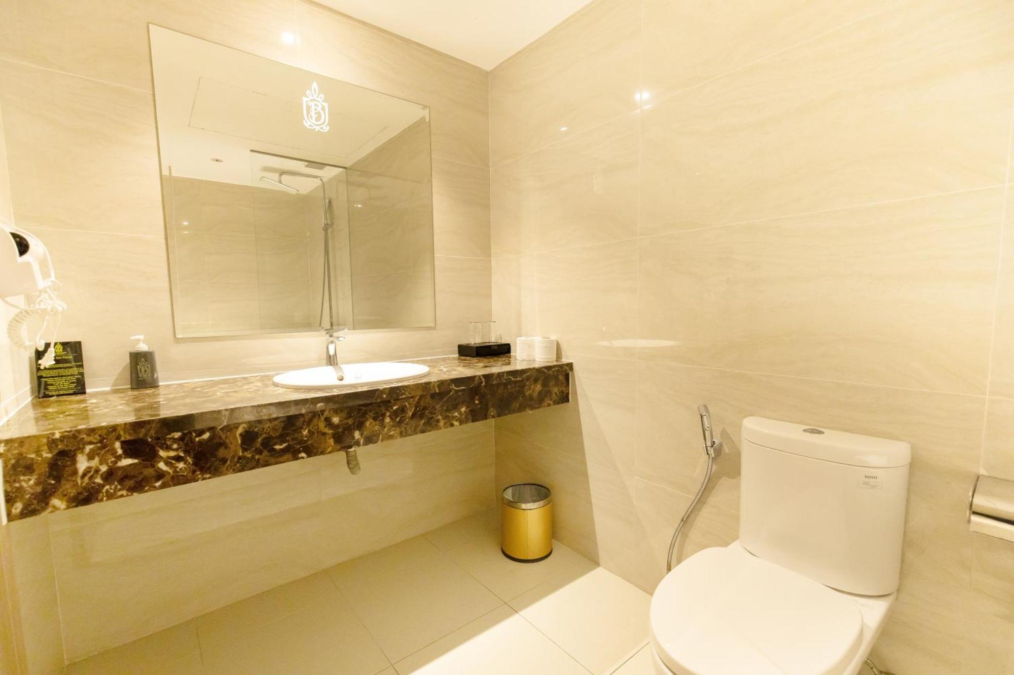 Nicecy Suite Hotel & Spa Ho Chi Minh City Exterior photo